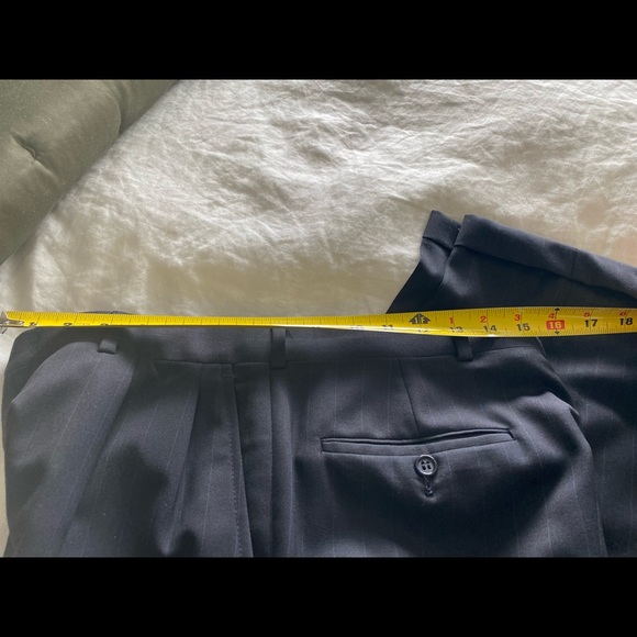 Burberry Mens Wool Navy Suit. - Picture 4 of 8